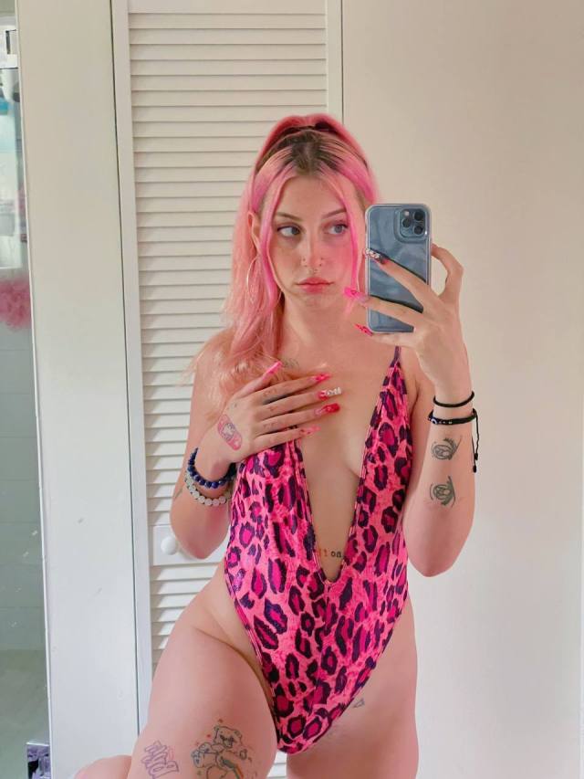 I’m available for meetup Incall and outcall service hmu Telegram:mollyparkerr number:7258003842 kik:baddiemolly67 I’m available for meetup Incall and outcall service hmu Telegram:mollyparkerr number:7258003842 kik:baddiemolly67